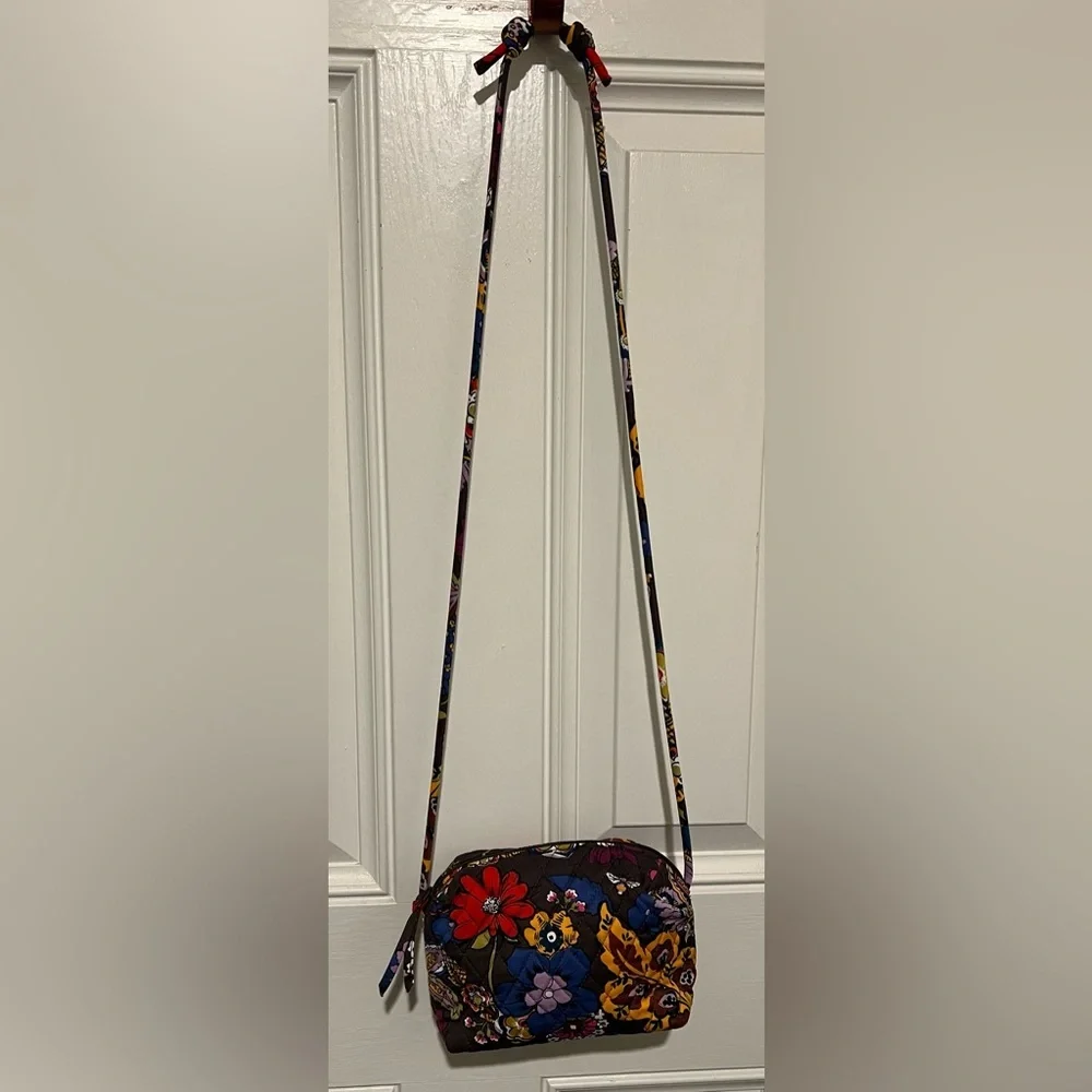 Vera Bradley Blake Crossbody Bag in Pattern Colorful Bouquet Floral Preppy